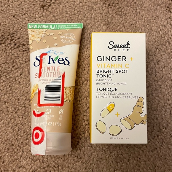 Other - NEW Skincare Bundle: Vitamin C toner and Face Scrub